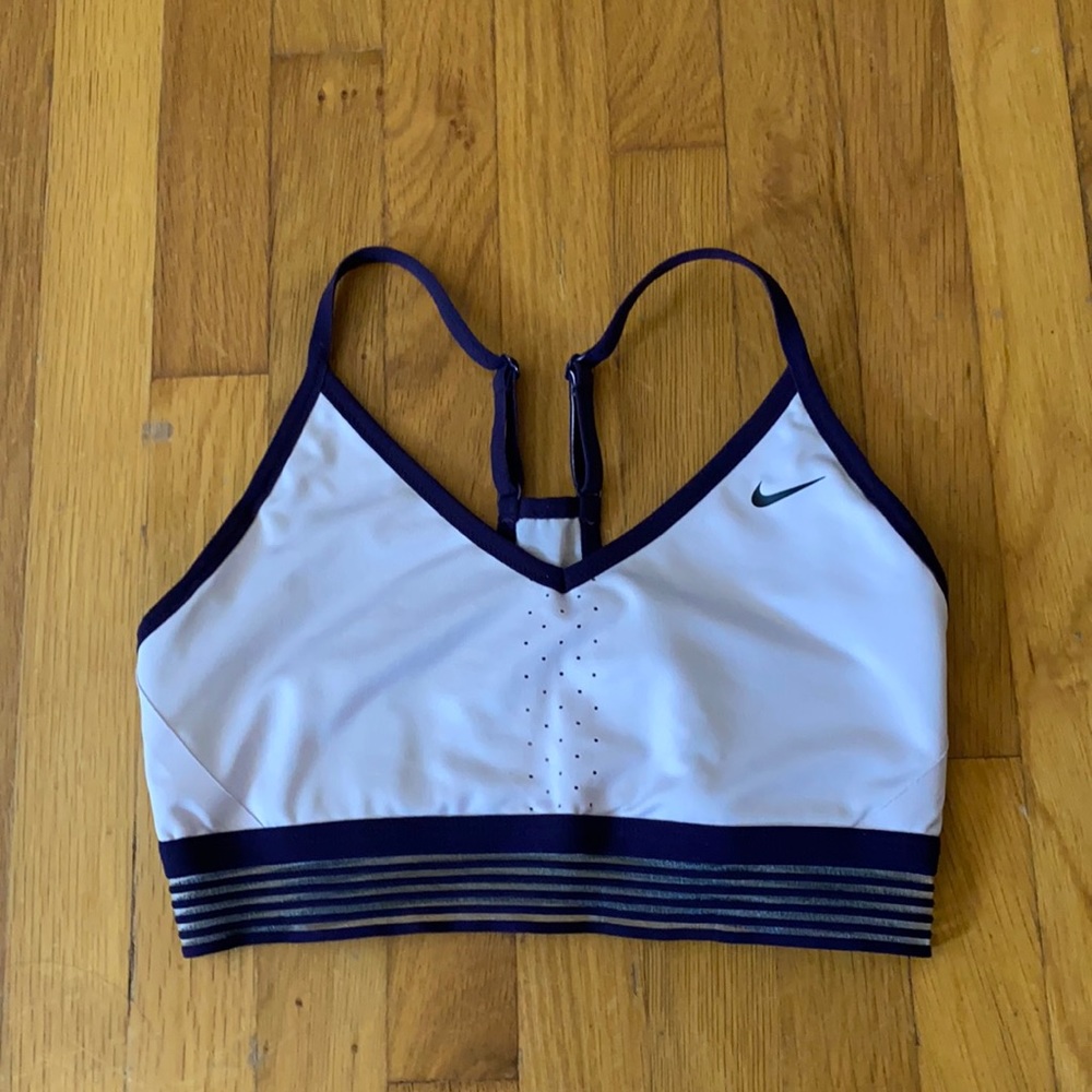 Nike dri fit sports bra size medium